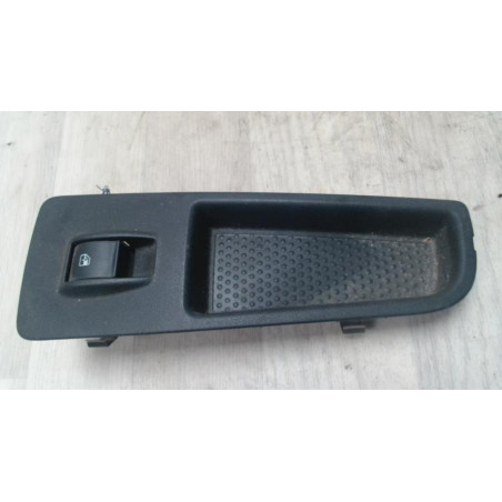 Interrupteur de leve vitre avant droit LANCIA DELTA 3 d’occasion