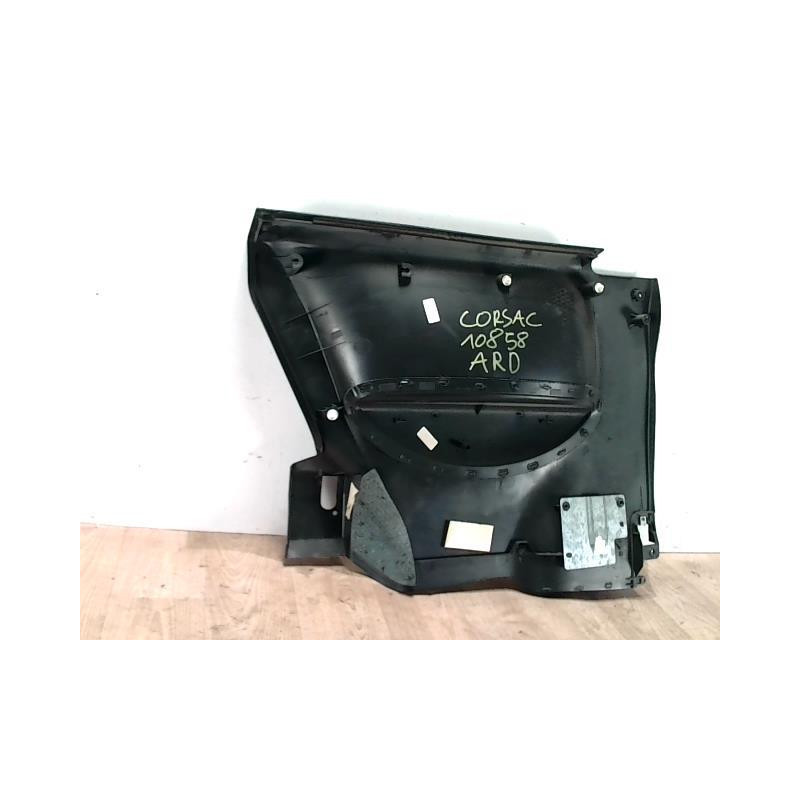 Panneau de porte arriere droit OPEL CORSA C PHASE 1 d’occasion