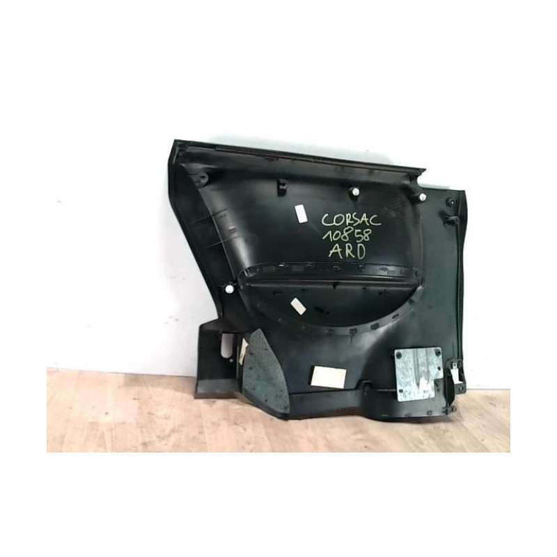 Panneau de porte arriere droit OPEL CORSA C PHASE 1 d’occasion