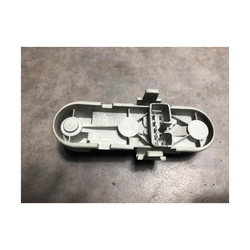 Platine feu arriere gauche VOLVO V 40 1 PHASE 2 BREAK d’occasion
