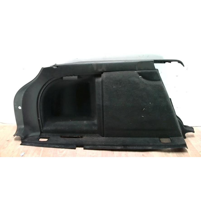 Panneau de porte avant droit AUDI A4 2 AVANT PHASE 1 BREAK d’occasion