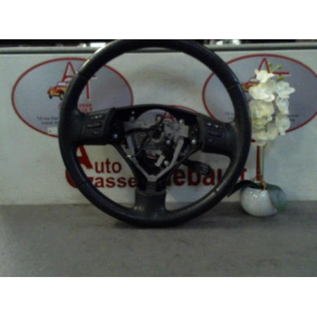 Volant TOYOTA COROLLA VERSO II PHASE 1 d’occasion