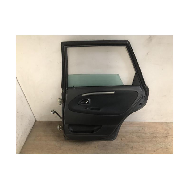Porte arriere droit VOLVO V 40 1 PHASE 2 BREAK d’occasion