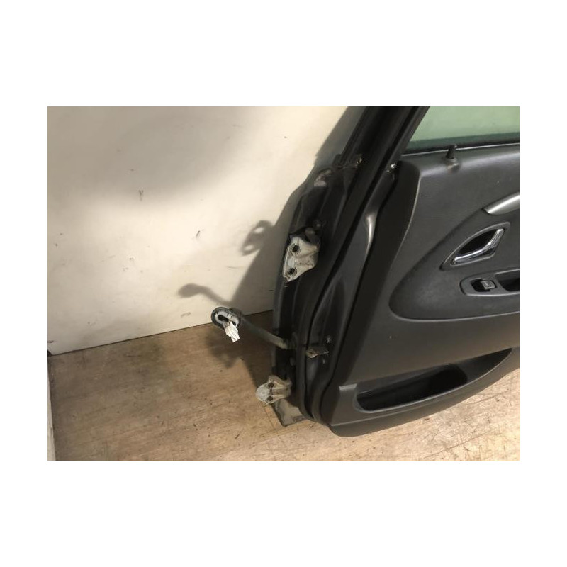 Porte arriere droit VOLVO V 40 1 PHASE 2 BREAK d’occasion