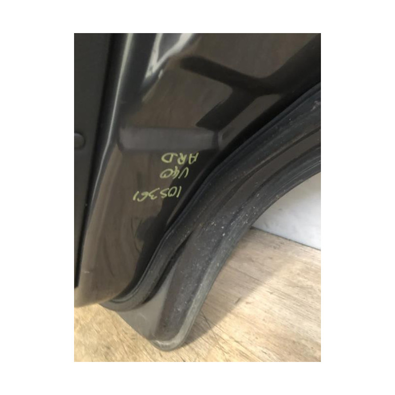 Porte arriere droit VOLVO V 40 1 PHASE 2 BREAK d’occasion
