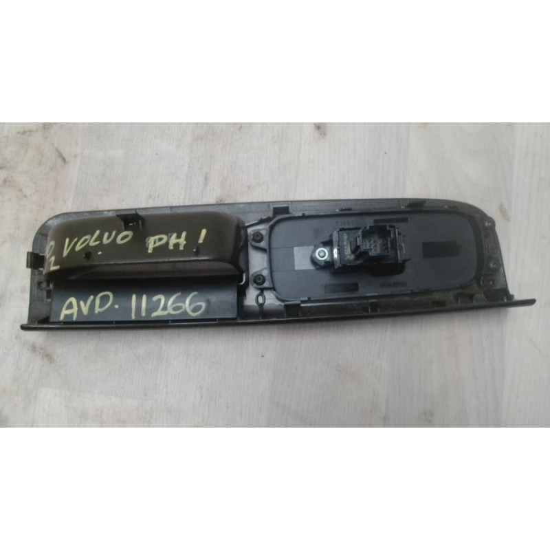 Interrupteur de leve vitre avant droit VOLVO S 40 2 PHASE 1 d’occasion