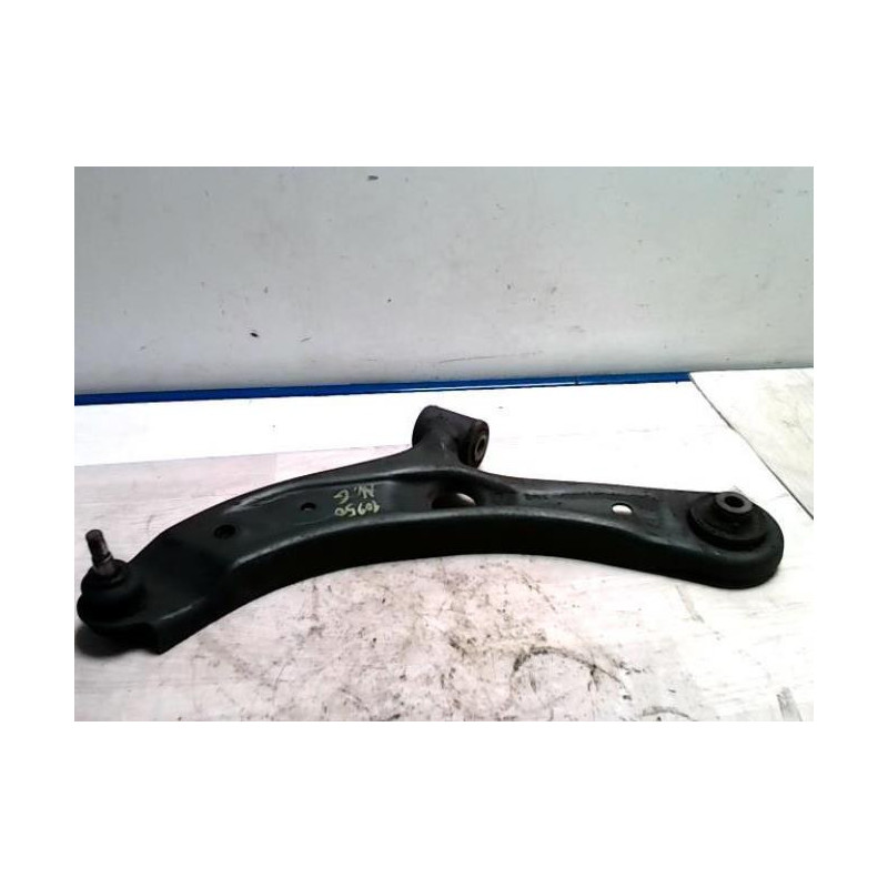 Bras de suspension superieur avant gauche SUZUKI SWIFT 4 d’occasion