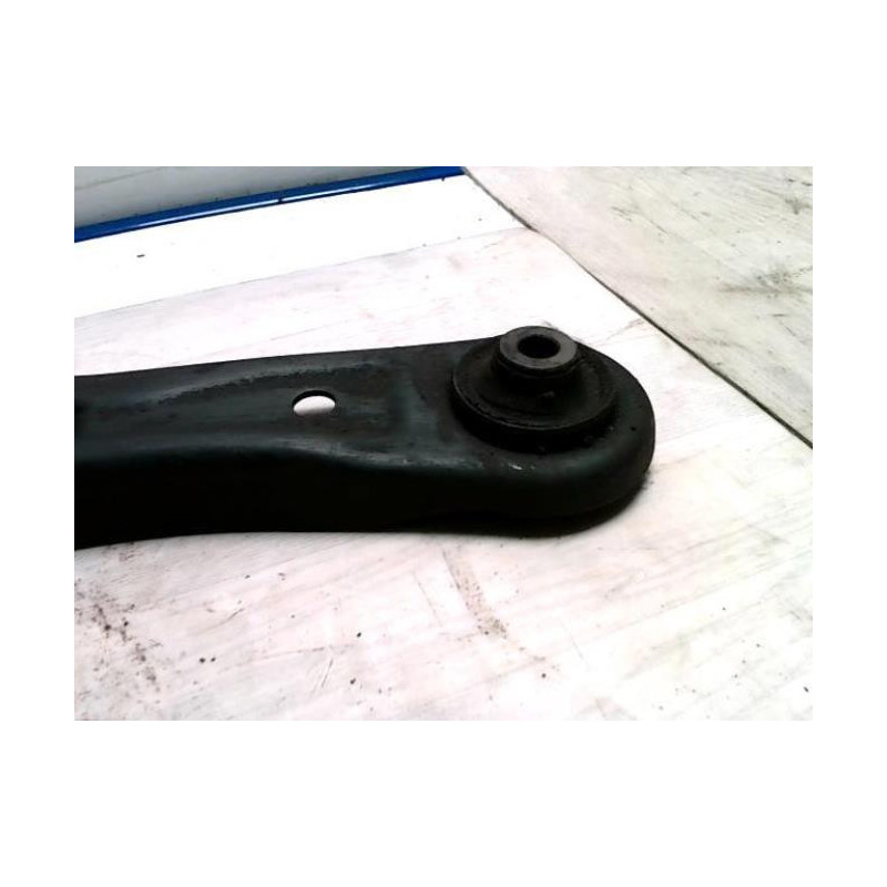 Bras de suspension superieur avant gauche SUZUKI SWIFT 4 d’occasion