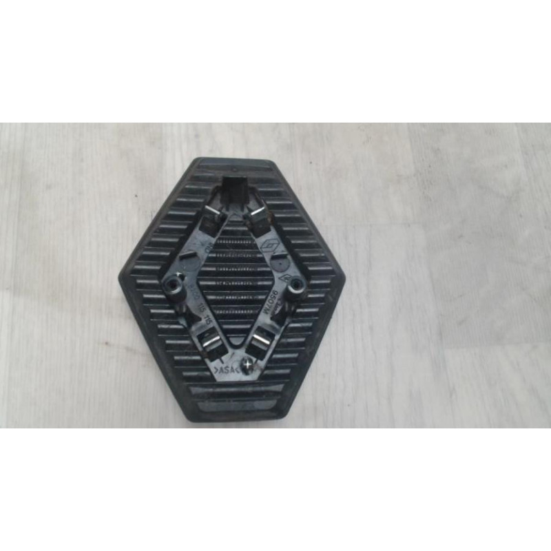 Logo RENAULT SCENIC 2 PHASE 1 d’occasion