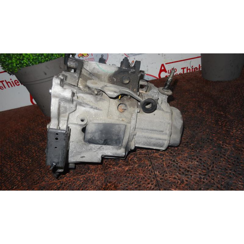 Boite de vitesses PEUGEOT 405 PH2 BERLINE (4B) STY/SIGN d’occasion