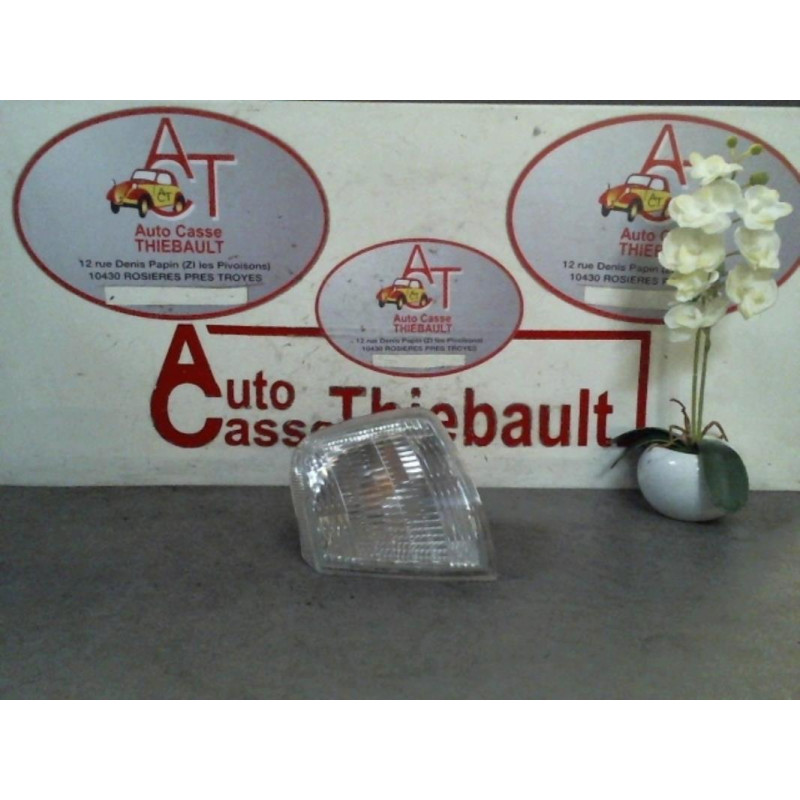 Optique avant secondaire gauche (feux)(clignotant) PEUGEOT 405 PHASE 2 d’occasion