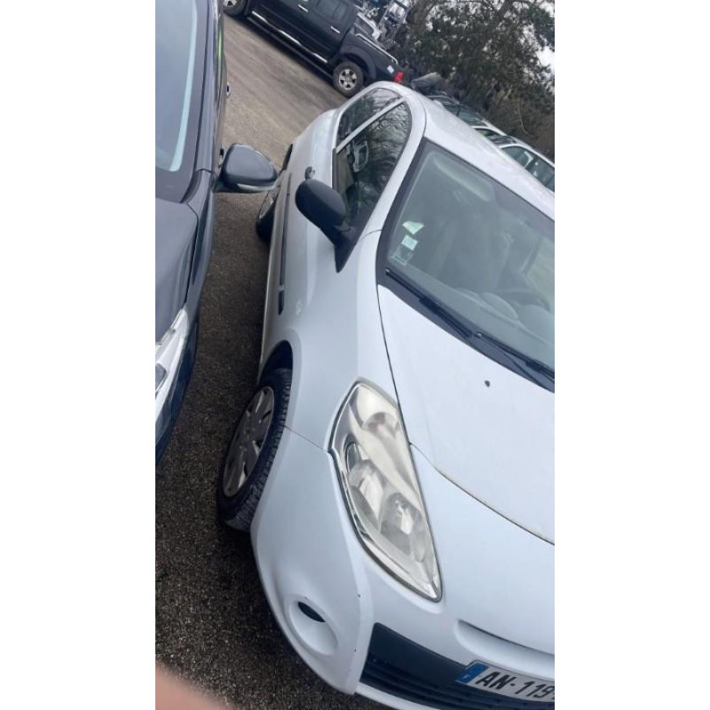 Pompe à vide RENAULT CLIO 3 PHASE 2 d’occasion