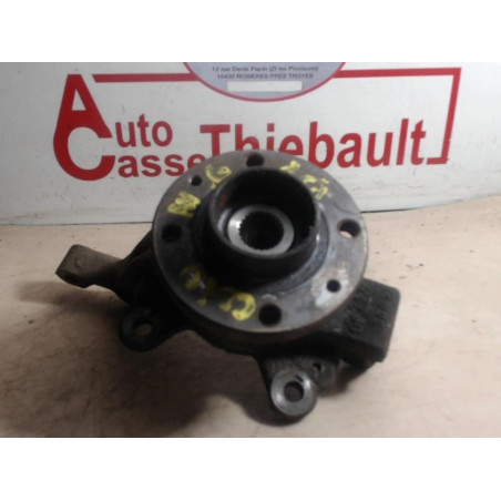 Fusee avant gauche RENAULT CLIO II d’occasion