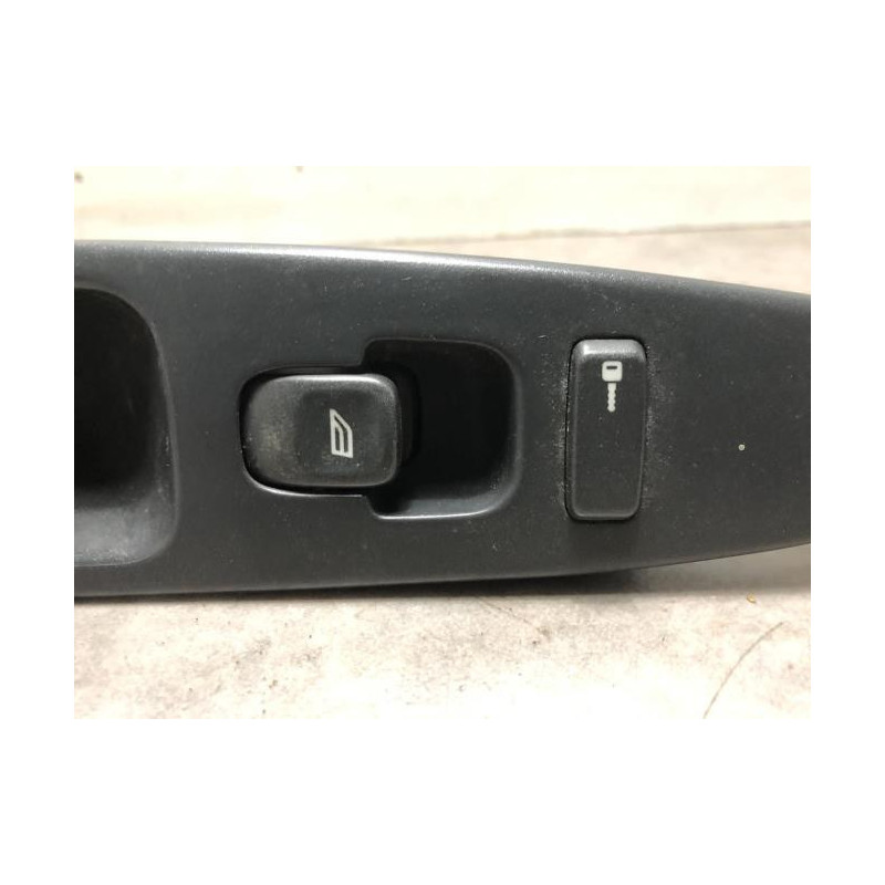 Interrupteur de leve vitre avant droit VOLVO V 40 1 PHASE 2 BREAK d’occasion