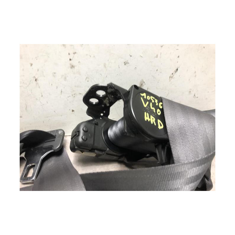 Ceinture arriere droit VOLVO V 40 1 PHASE 2 BREAK d’occasion