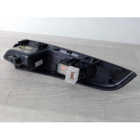 Interrupteur de leve vitre arriere droit NISSAN MICRA 5 d’occasion