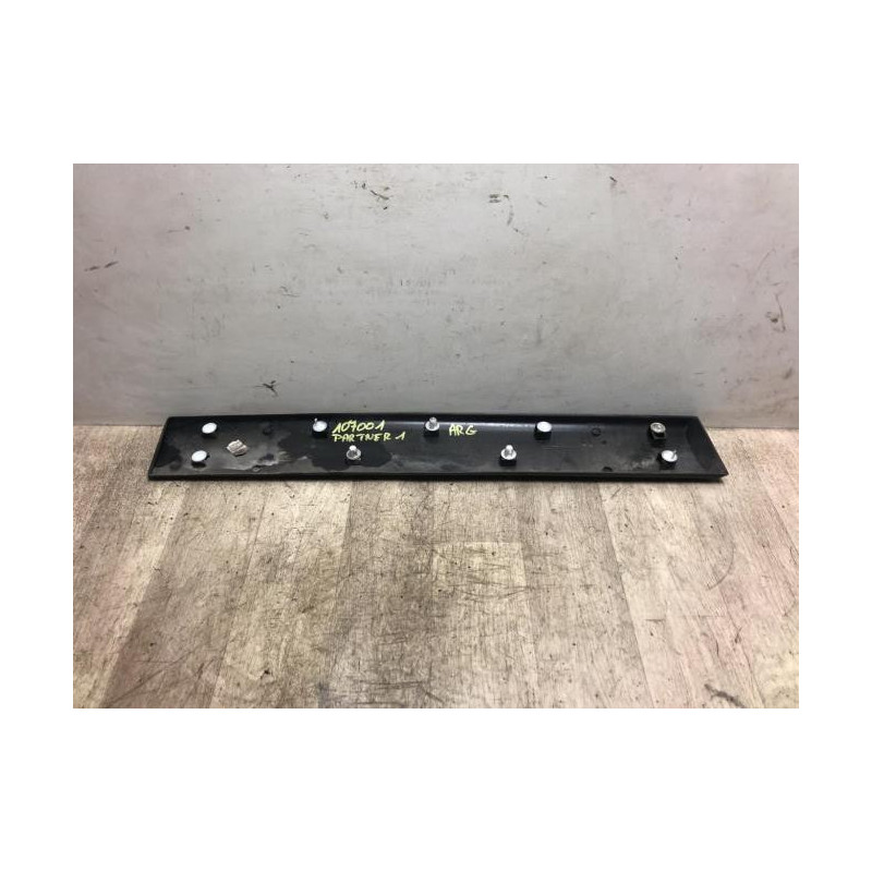 Serrure de porte laterale gauche PEUGEOT PARTNER 1 PHASE 2 d’occasion