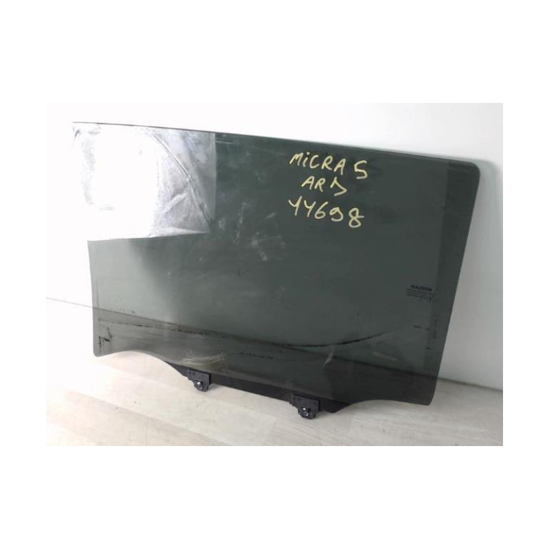 Vitre arriere droit NISSAN MICRA 5 d’occasion