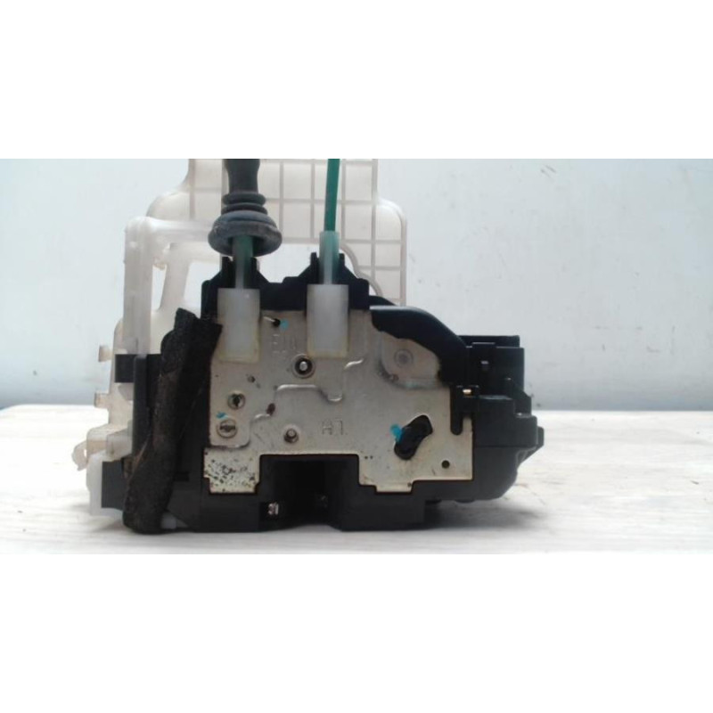 Serrure de porte laterale gauche HYUNDAI I 30 1 PHASE 1 d’occasion