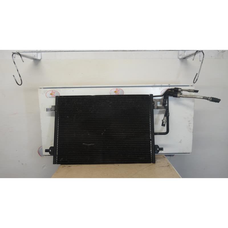 Radiateur condenseur de clim VOLKSWAGEN PASSAT V (3B2) d’occasion