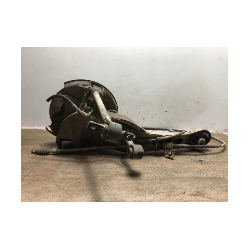 Fusee arriere gauche VOLVO V 40 1 PHASE 2 BREAK d’occasion