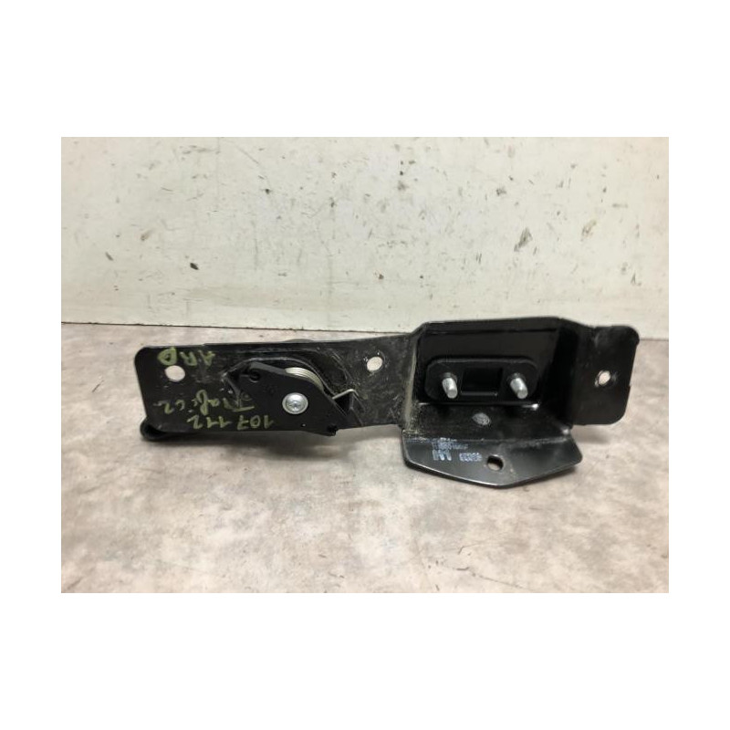 Poignee interieur porte de coffre droite RENAULT TRAFIC 2 PHASE 2 d’occasion