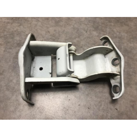 Charniere de porte de coffre gauche RENAULT TRAFIC 2 PHASE 2 d’occasion