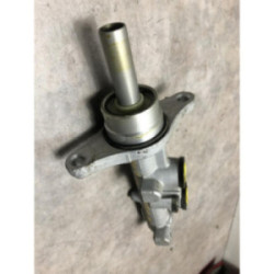 Maitre cylindre (freinage) RENAULT TRAFIC 2 PHASE 2 d’occasion