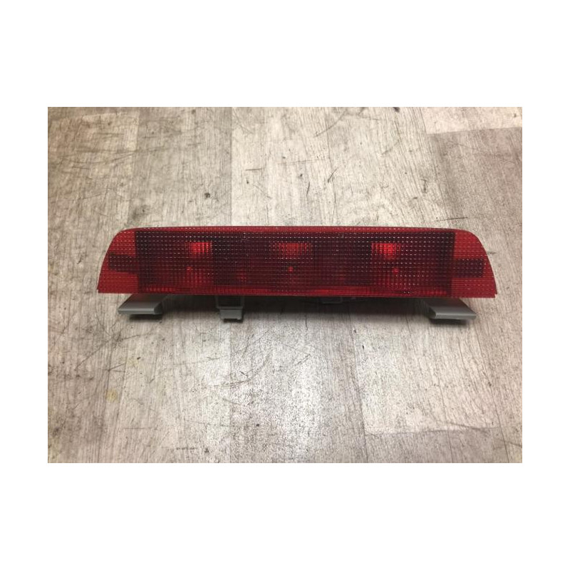 Feu arriere stop central TOYOTA LAND CRUISER 3 J90 PHASE 2 d’occasion