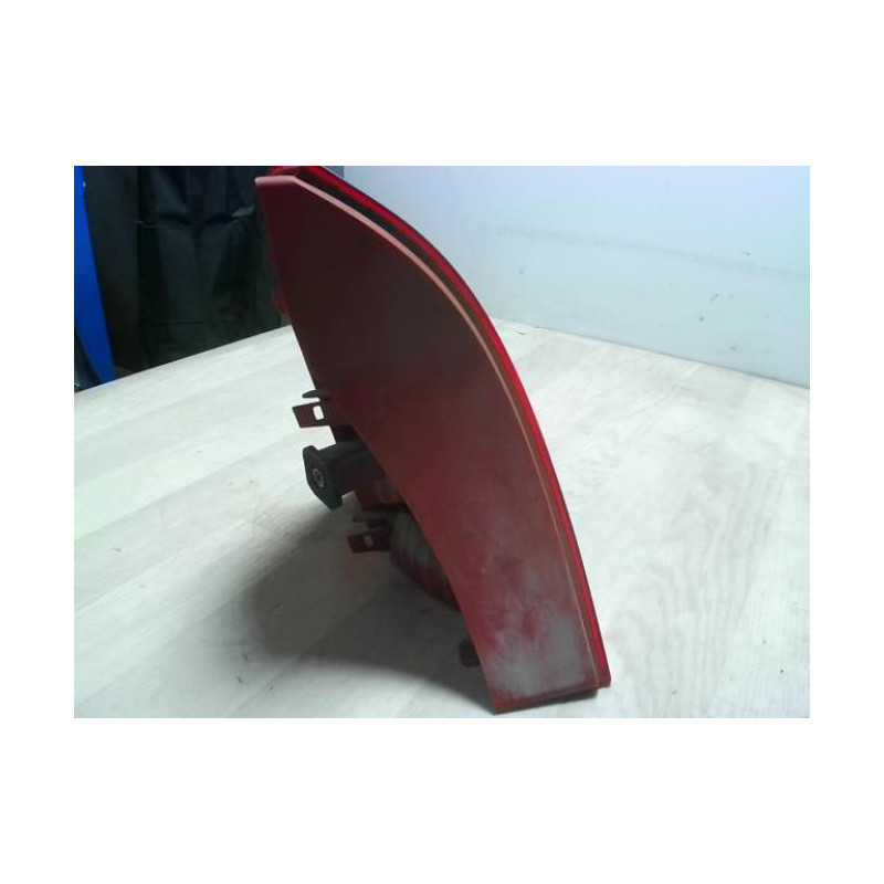 Feu arriere principal droit (feux) RENAULT CLIO 2 PHASE 2 d’occasion