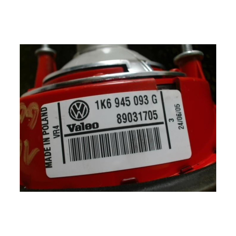 Feu arriere secondaire gauche (feux) VOLKSWAGEN GOLF 5 d’occasion