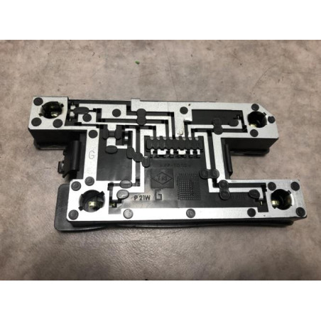 Platine feu arriere gauche RENAULT CLIO 1 PHASE 2 d’occasion