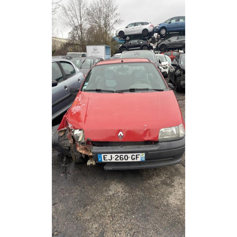 Platine feu arriere gauche RENAULT CLIO 1 PHASE 2 d’occasion