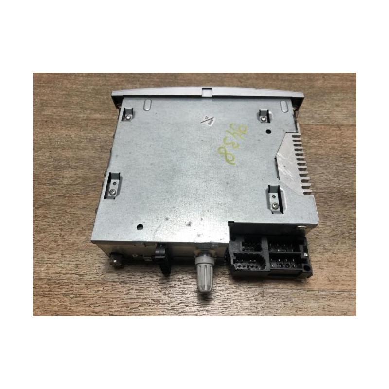 Autoradio d'origine RENAULT  d’occasion