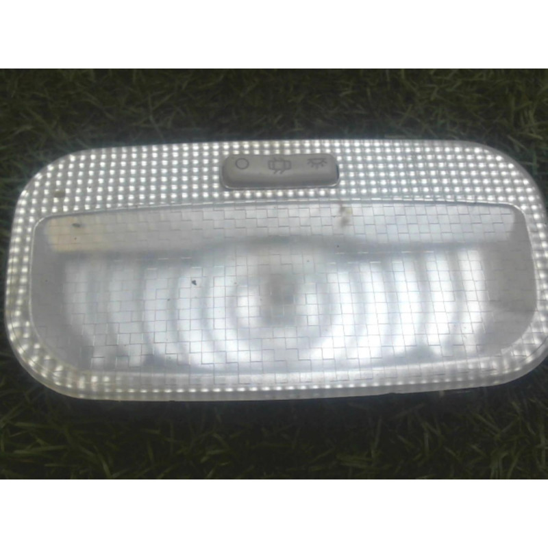 Eclairage de plafonnier. CITROEN C4 COUPE d’occasion