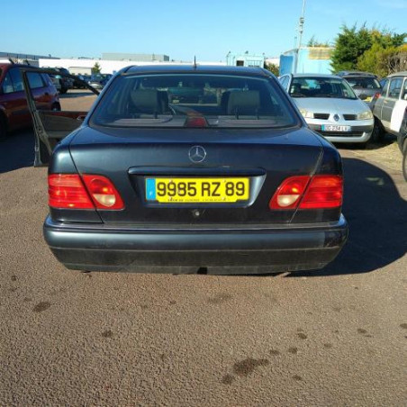 Pompe à eau MERCEDES CLASSE E 210 PHASE 1 d’occasion