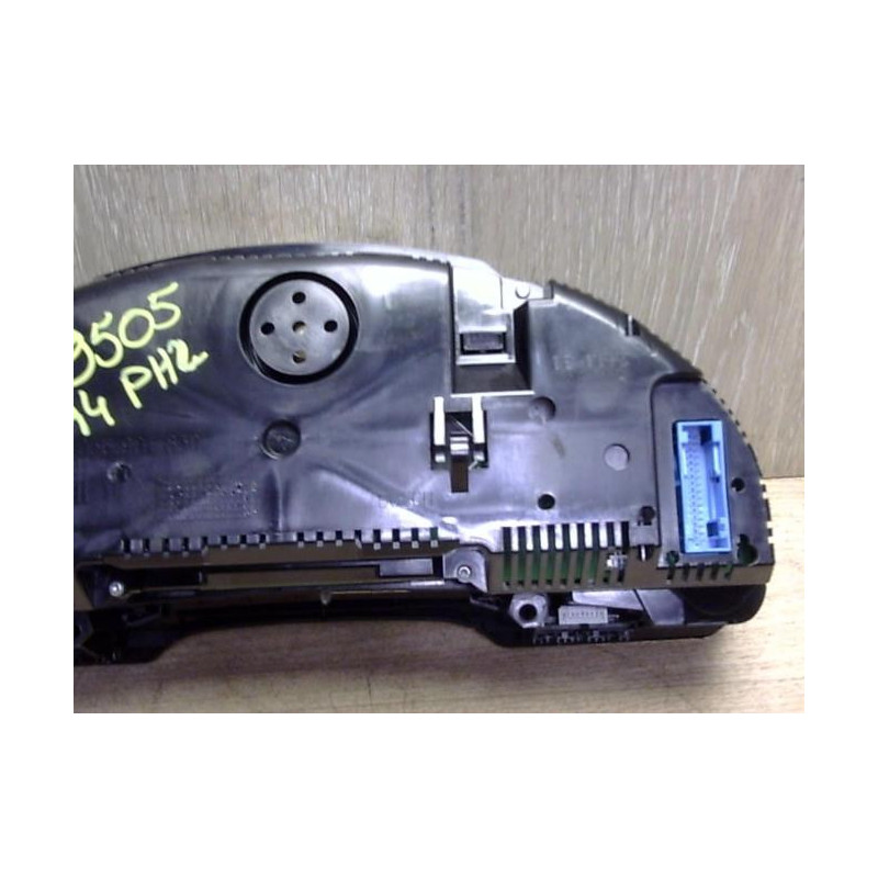 Compteur AUDI A4 2 AVANT PHASE 2 BREAK d’occasion