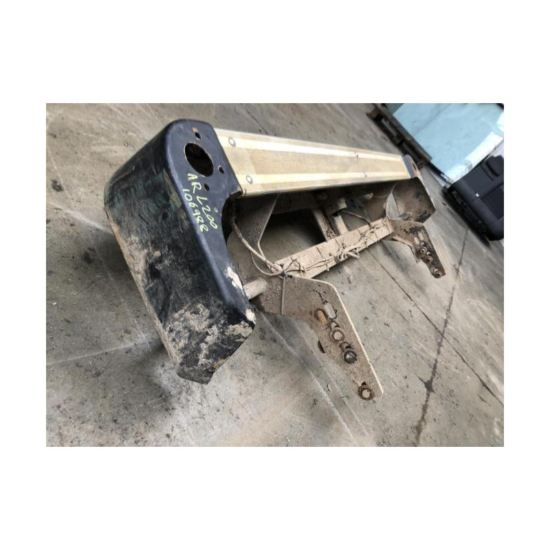 Attelage (boule de remorquage) MITSUBISHI L 200 2 d’occasion