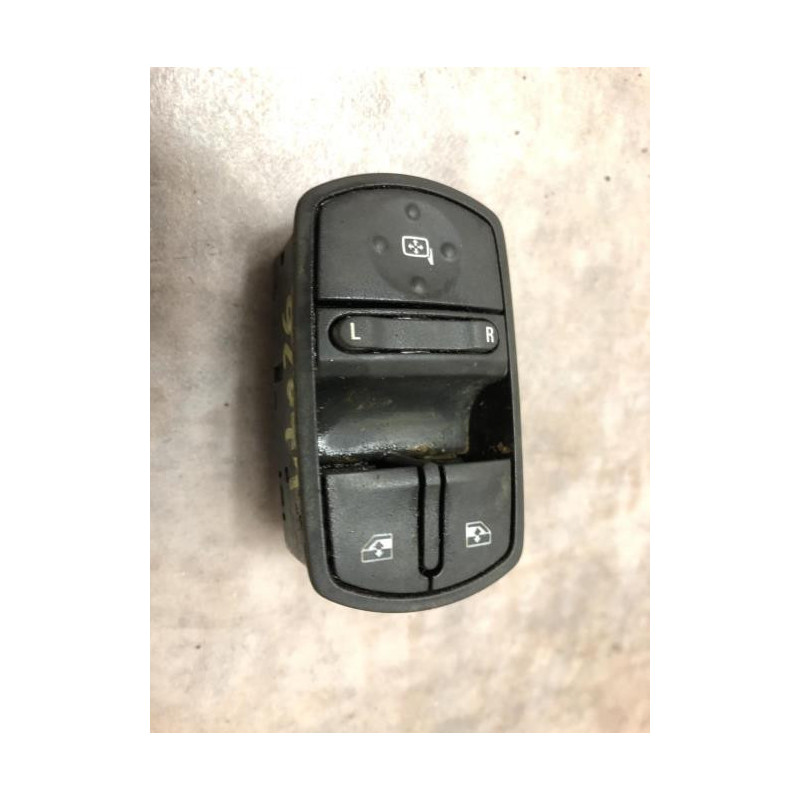 Interrupteur de leve vitre avant gauche OPEL CORSA D PHASE 2 d’occasion