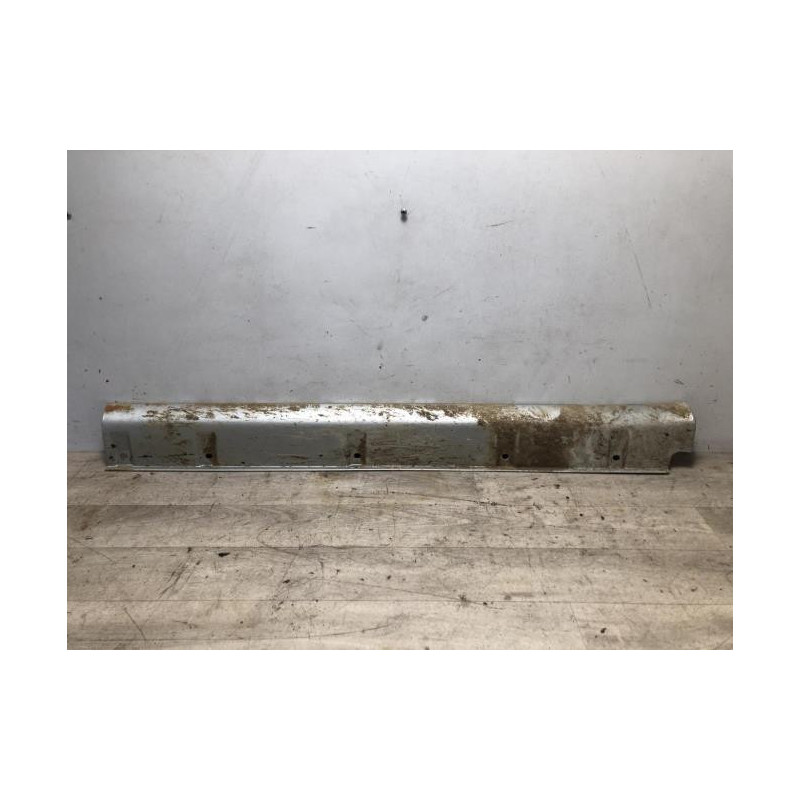 Bas de caisse droit TOYOTA LAND CRUISER 3 J90 PHASE 2 d’occasion