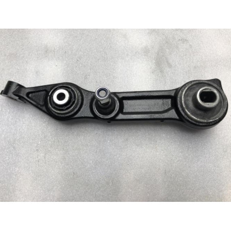 Bras de suspension superieur avant gauche MERCEDES CLASSE CLS 219 PHASE 1 d’occasion