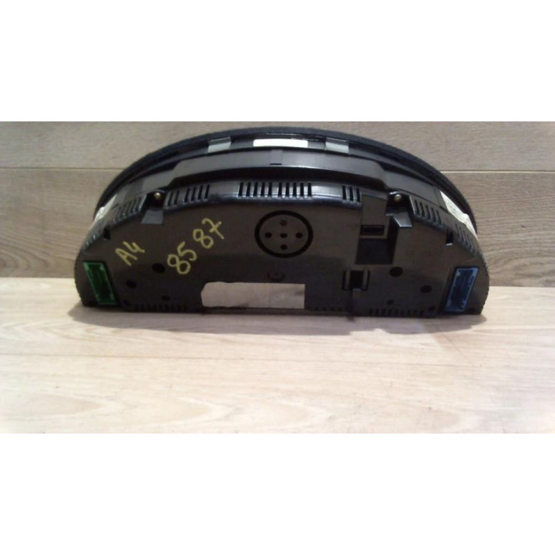 Compteur AUDI A4 2 AVANT PHASE 1 BREAK d’occasion