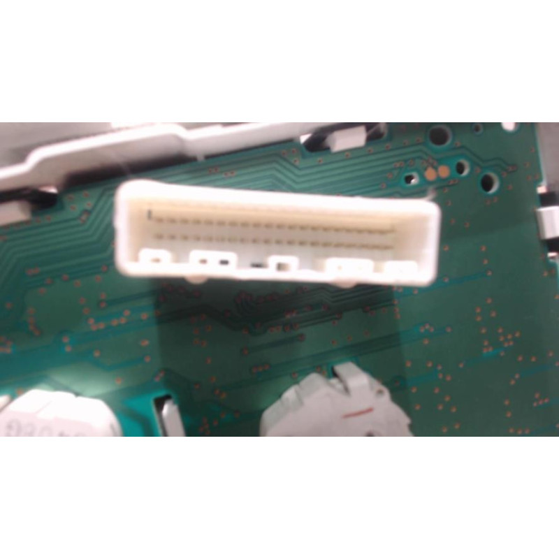 Compteur NISSAN NOTE 1 PHASE 1 d’occasion