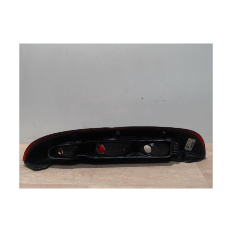 Feu arriere principal gauche (feux) OPEL CORSA C PHASE 1 d’occasion
