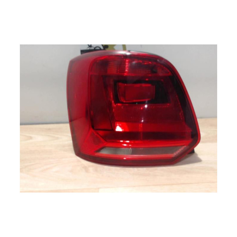 Feu arriere principal gauche (feux) VOLKSWAGEN POLO 5 PHASE 2 d’occasion