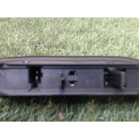 Feu arriere stop central RENAULT CLIO 1 PHASE 3 d’occasion