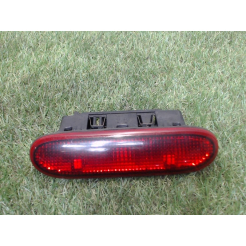 Feu arriere stop central RENAULT CLIO 1 PHASE 2 d’occasion