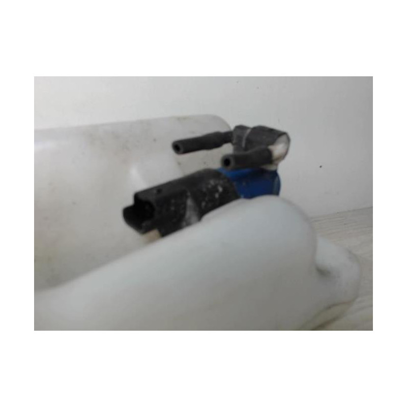 Vase de lave glace RENAULT CLIO 3 PHASE 1 d’occasion
