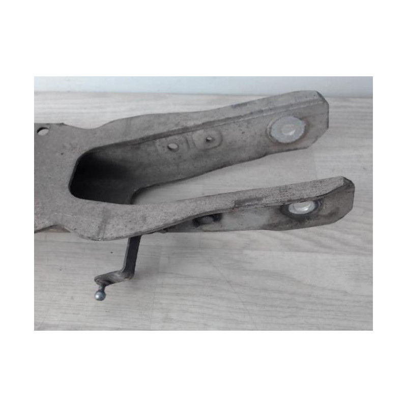 Triangle superieur arriere droit MERCEDES CLASSE A 177 d’occasion