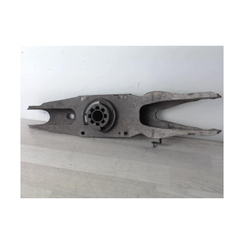 Triangle superieur arriere droit MERCEDES CLASSE A 177 d’occasion